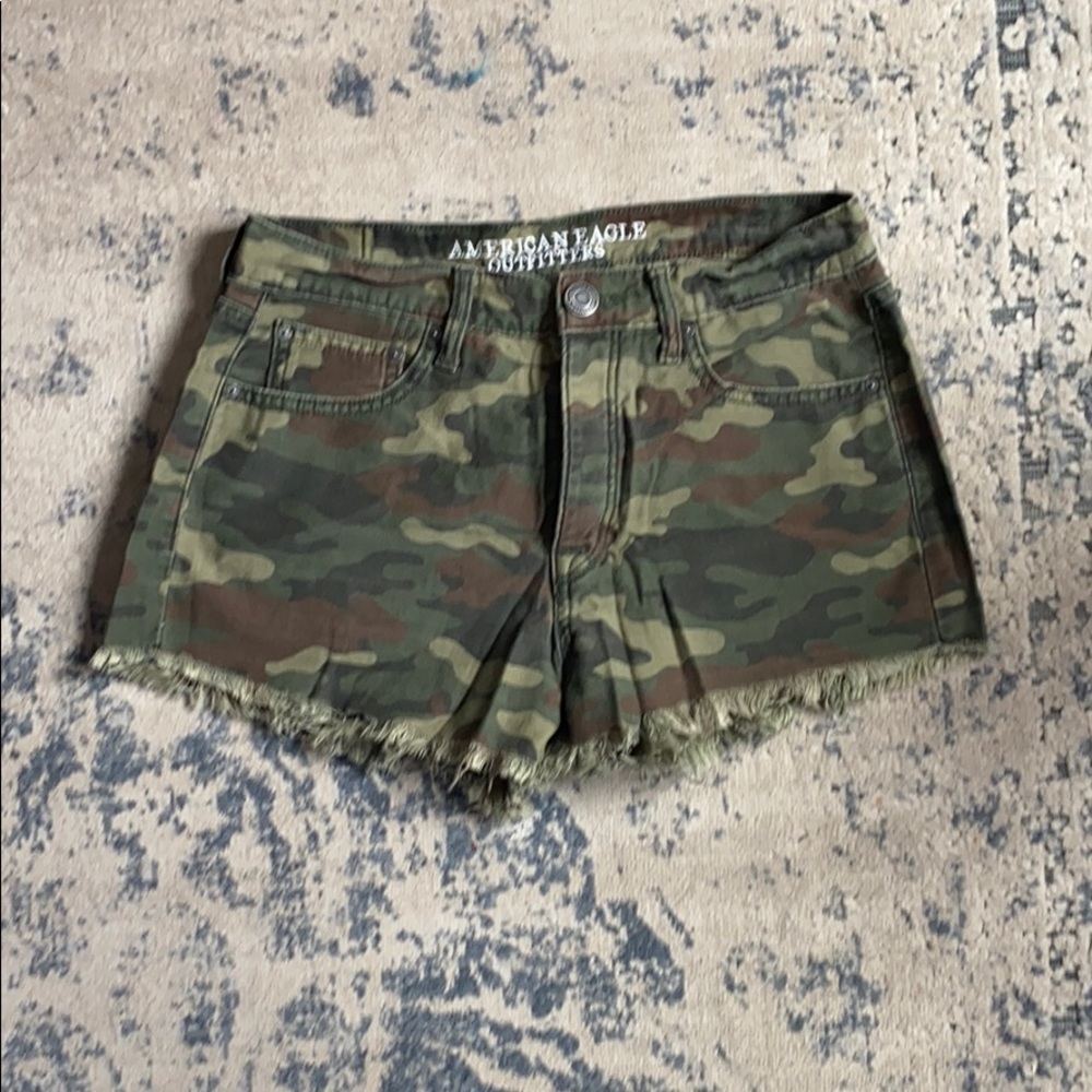 American Eagle Vintage Hi-rise Festival Short